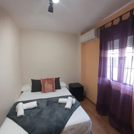 Duplex En Centro De Malaga, Calle Nuno Gomez *